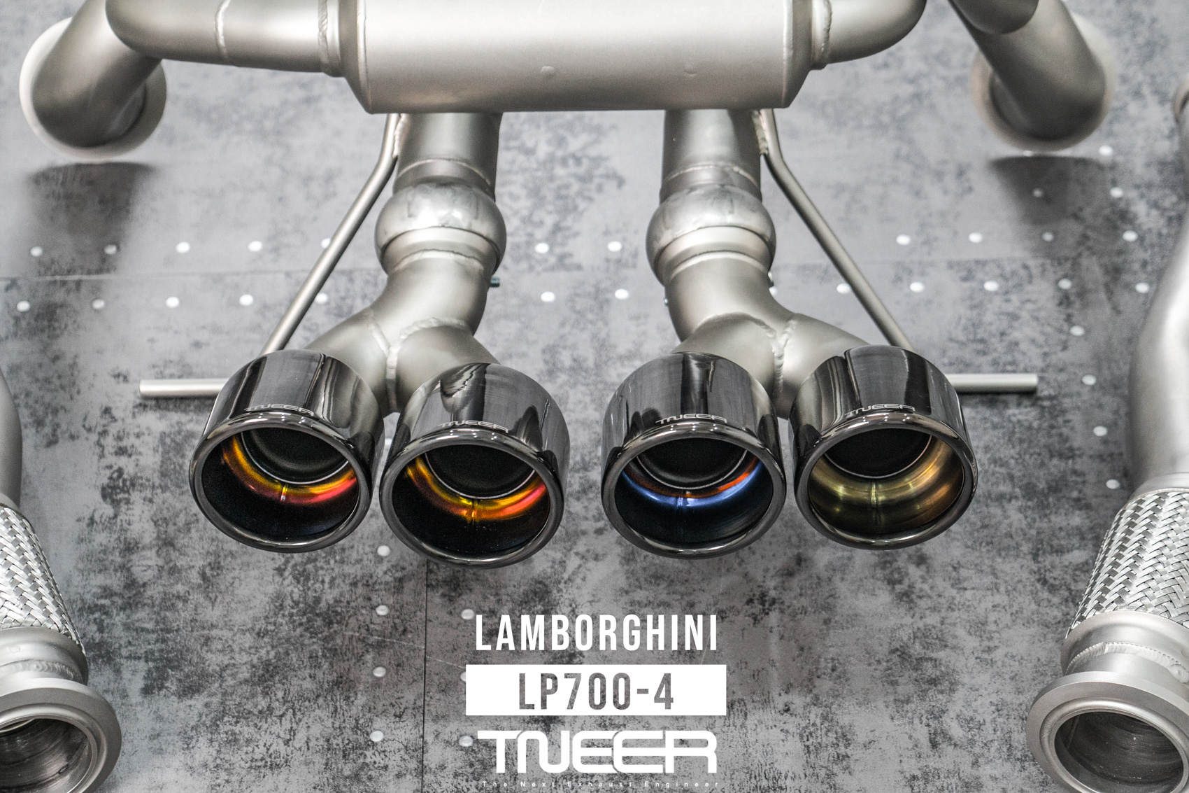 LP700-4